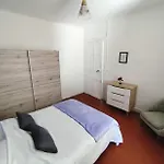 Climatise Avec Terrasse 4 A 6 Couchages A 600m Du Centre Thermal * لامالو-ليه-بان
