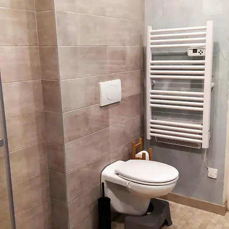 Climatise Avec Terrasse 4 A 6 Couchages A 600m Du Centre Thermal Apartman Lamalou-les-Bains