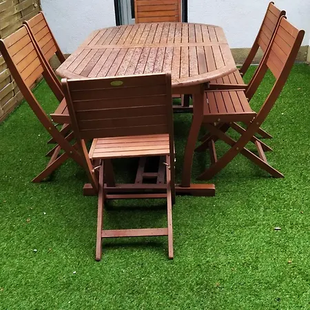 Climatise Avec Terrasse 4 A 6 Couchages A 600m Du Centre Thermal شقة