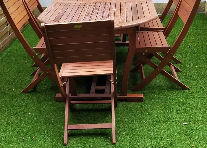 Climatisé Avec Terrasse 4 à 6 Couchages à 600m Du Centre Thermal Apartamento
