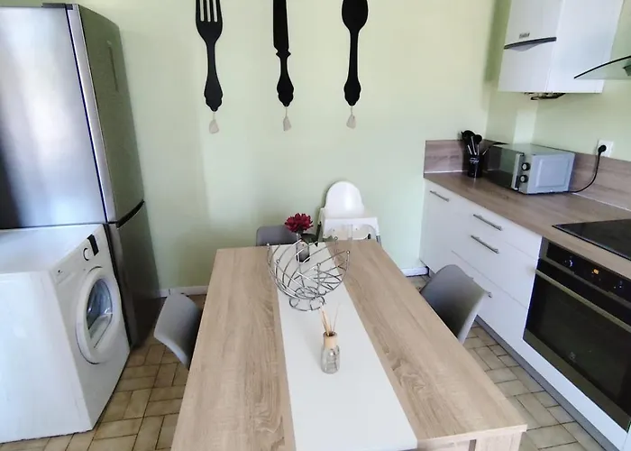 Apartamento Climatisé Avec Terrasse 4 à 6 Couchages à 600m Du Centre Thermal Lamalou-les-Bains
